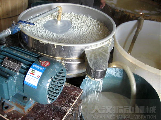 豆漿去除雜質旋振篩在豆漿生產現場應用